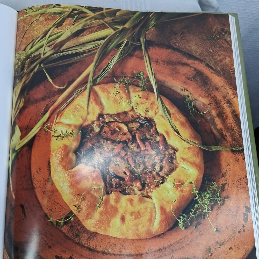 Williams-Sonoma Complete Seasonal Cookbook Hard Cover Ex-Library